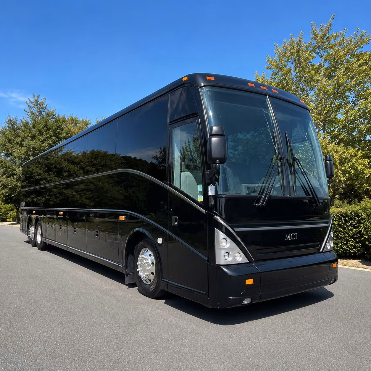 corporate shuttle bus service for university of florida events and campus travel