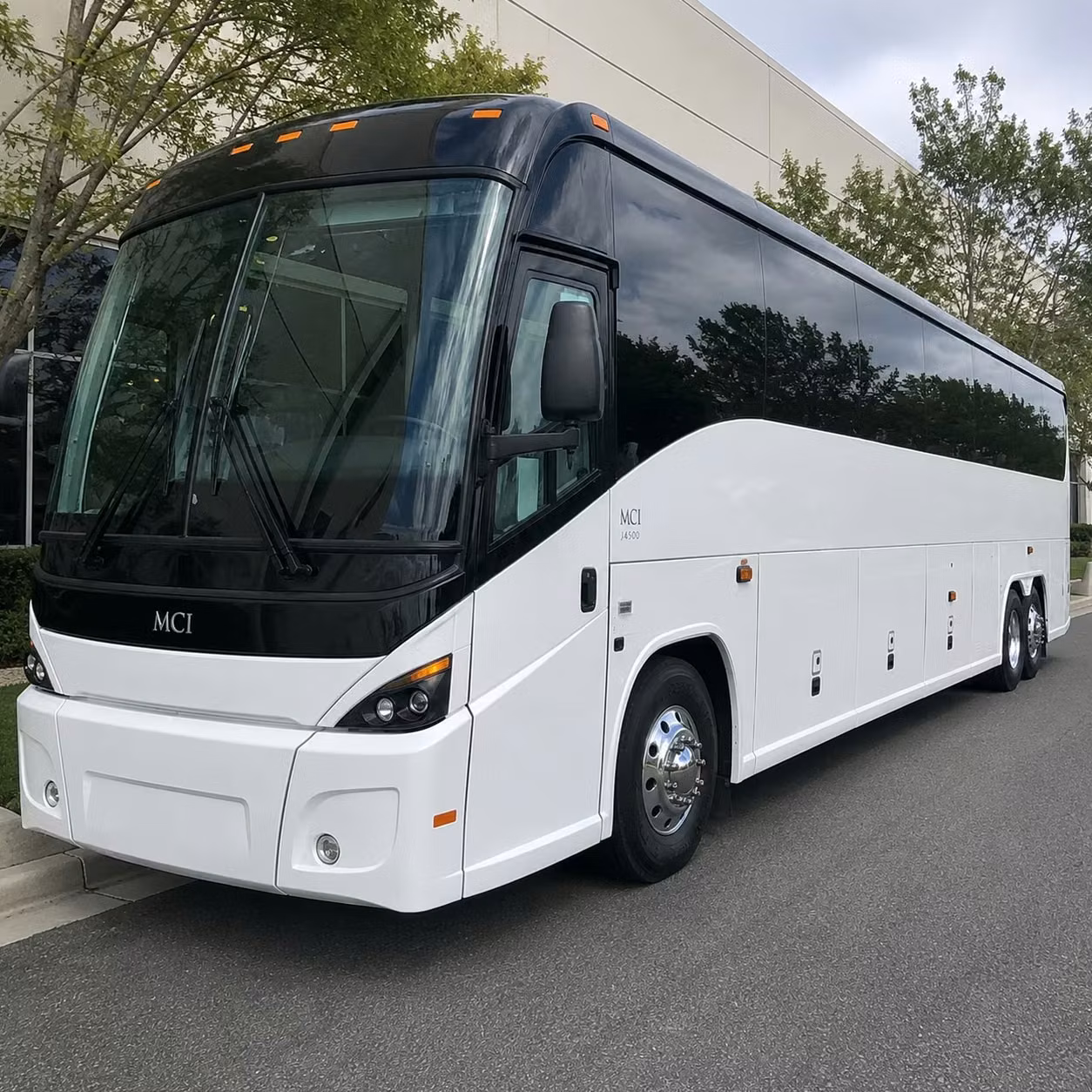you don t have to settle for one fleet when you book gainesville employee shuttles through charterbusrentalgainesvillefl com